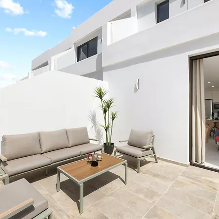 Infinity Views 4 By Escape Villa Tahiche