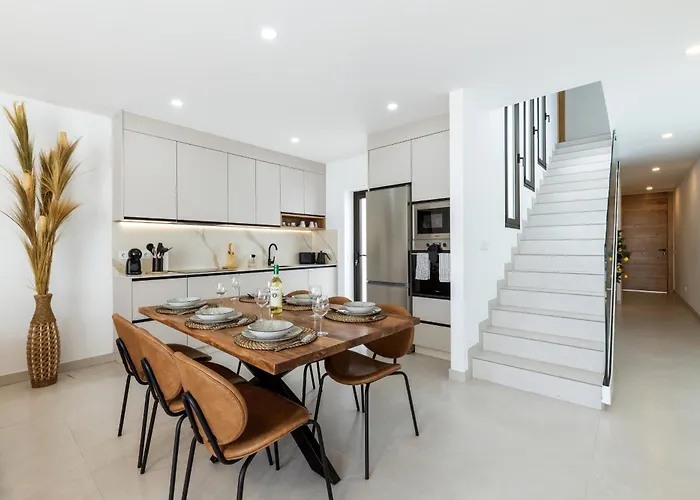 Infinity Views 4 By Escape *