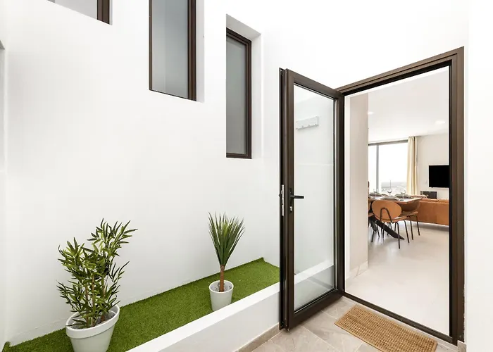 Infinity Views 4 By Escape