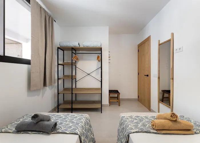 Infinity Views 4 By Escape * Tahiche