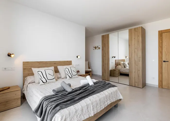 Infinity Views 4 By Escape Tahiche