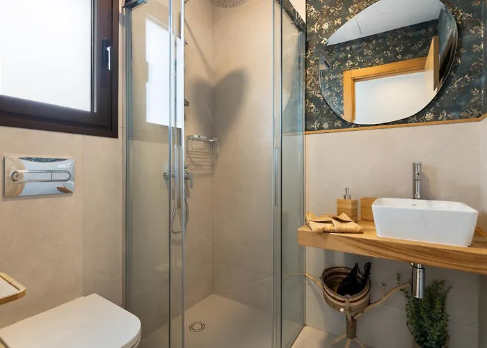 Infinity Views 4 By Escape Tahiche