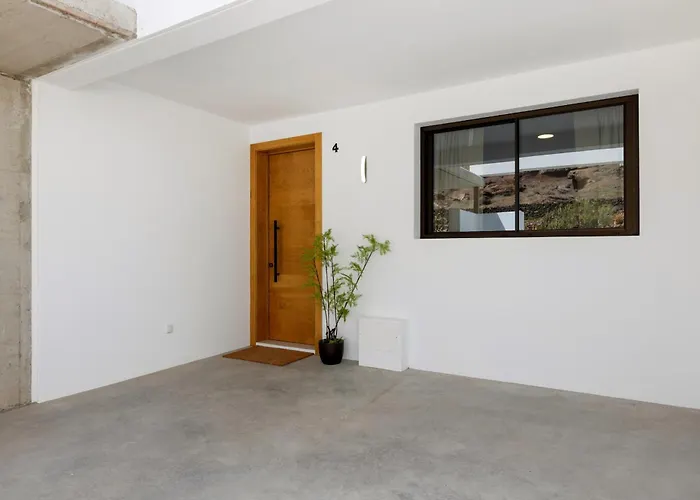 Infinity Views 4 By Escape Tahiche